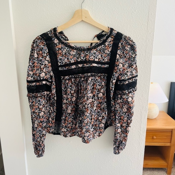 AE TOP (S) - Picture 2 of 4